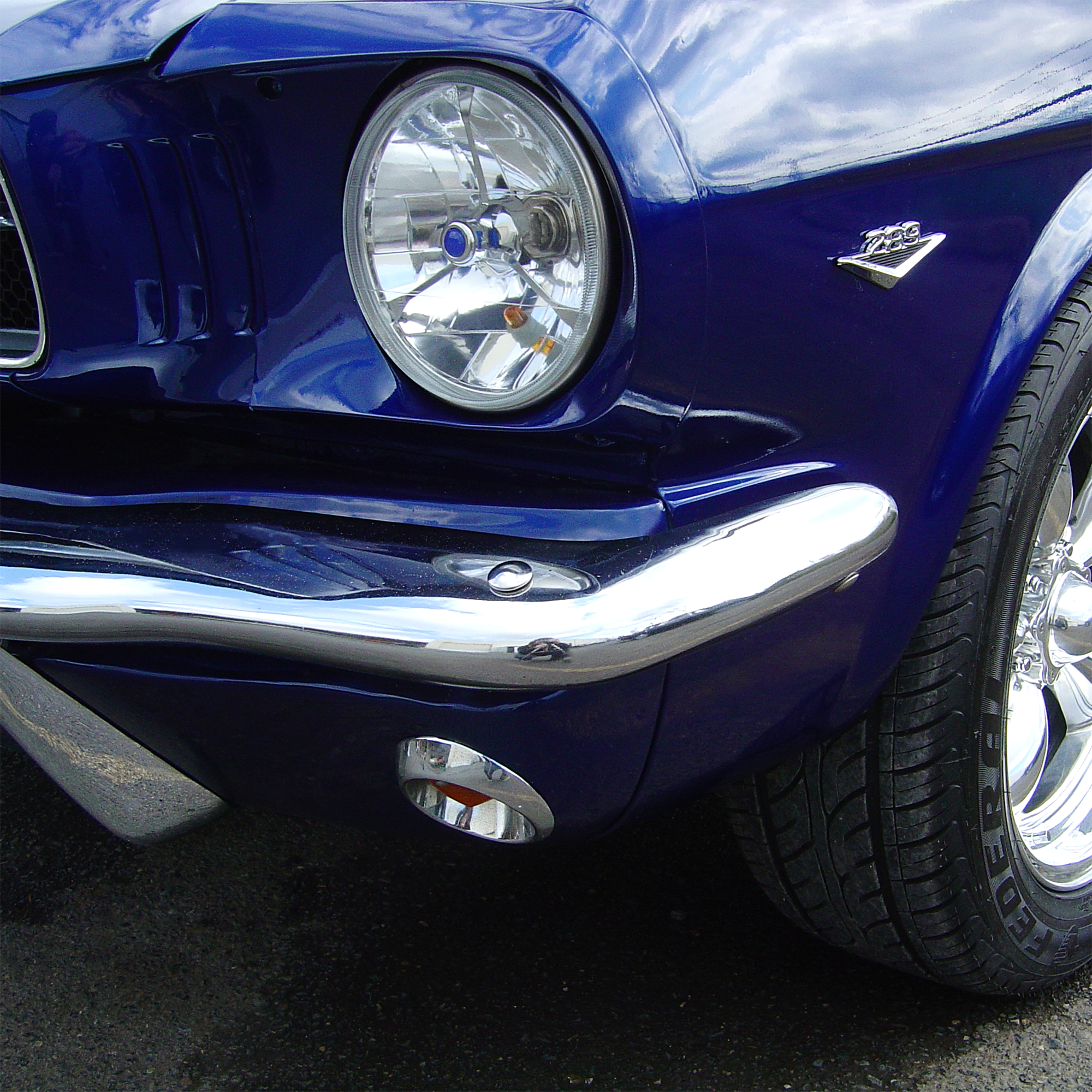 Mustang Tri Bar Headlight